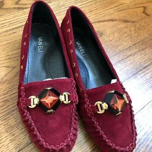 Vaneli vintage size 8 jewel flats
